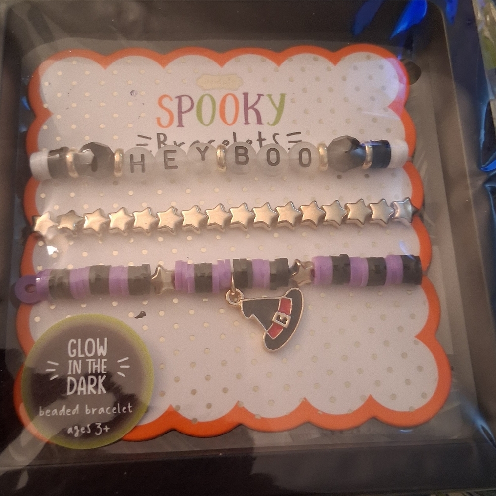 Halloween Bracelets Glow-in-the-Dark Bracelet Set New In BOX By MUD PIE